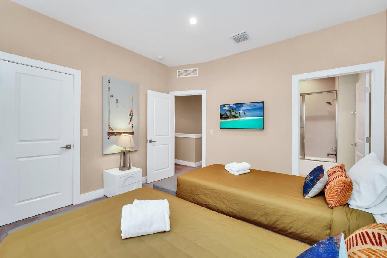 Luxury Villa Less Than A Mile From Disneyworld -Bonus Elevator- Orlando Zewnętrze zdjęcie